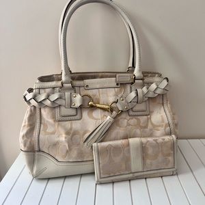 Coach vintage purse with matching wallet